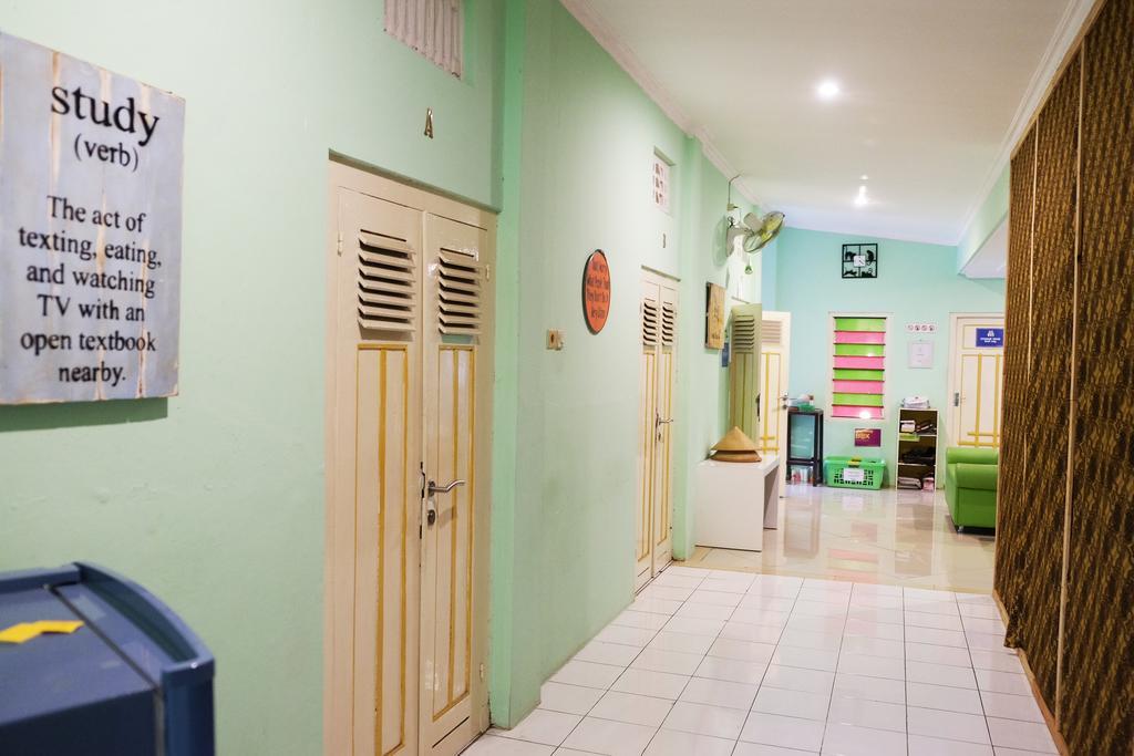 Hoz Bed & Breakfast Yogyakarta Exterior foto