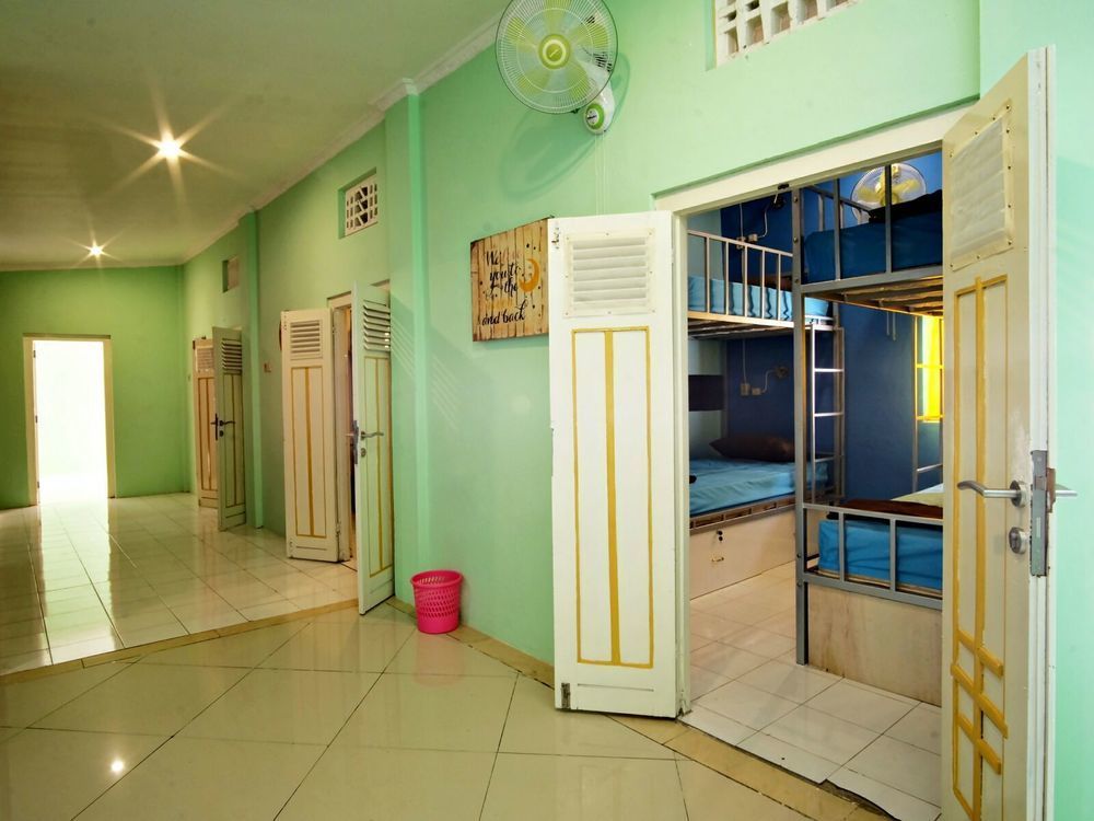 Hoz Bed & Breakfast Yogyakarta Exterior foto